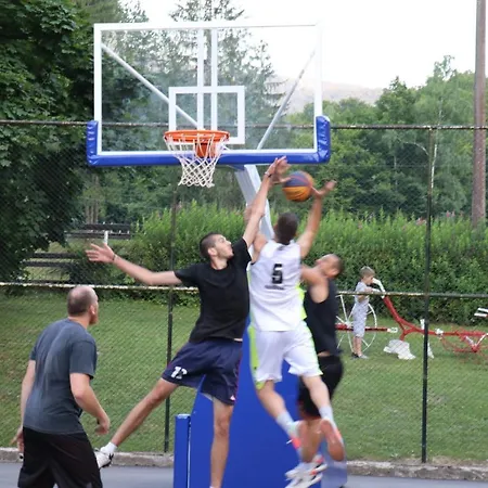 Ξενοδοχείο Trayal *