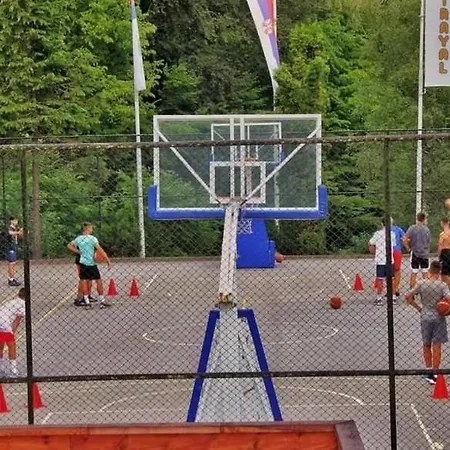 Ξενοδοχείο Trayal Κρούσεβατς